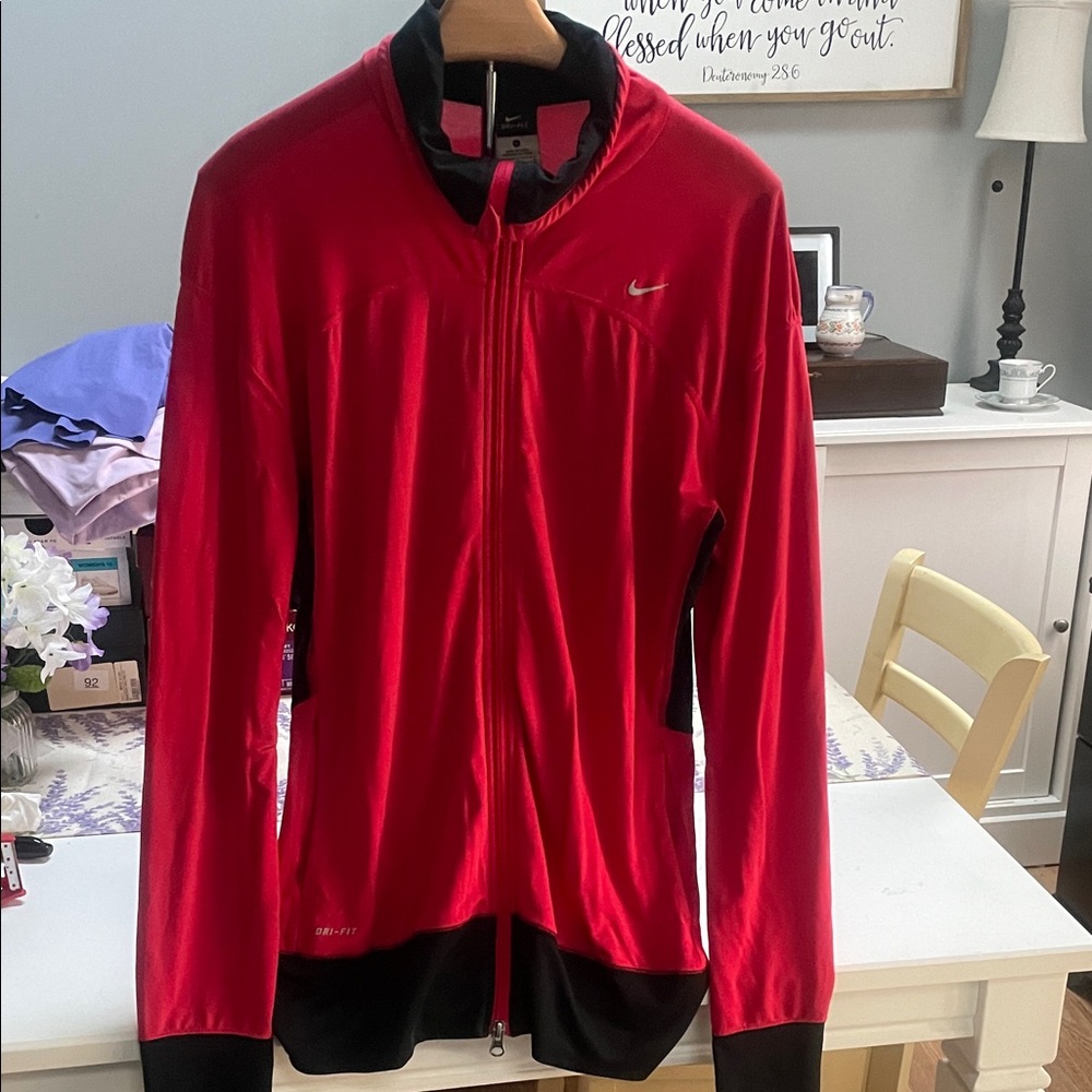 Summer Sale Markdown Nike Red & Black Dri-Fit Zip-Up Jacket L-29” Pit to Pit 19”